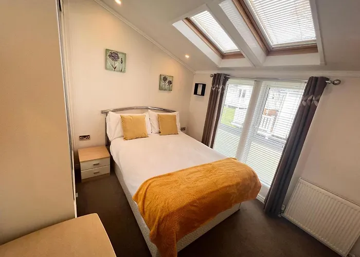 2 Bedroom Lodge Th35, Nodes Point, St Helens, Isle Of Wight