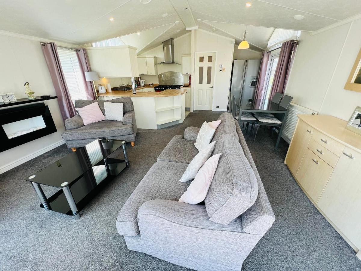 Holiday home 2 Bedroom Th35, Nodes Point, St Helens, Isle Of Wight *